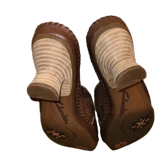 Women's Clarks Slide On Sandals Size 7M - Picture 5 of 6